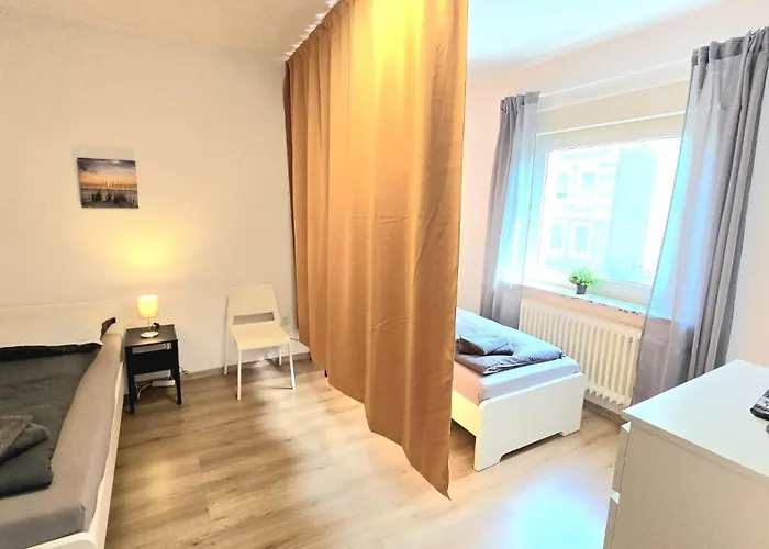 Apartment -cs24- 4 With Balcony - Ka01 *